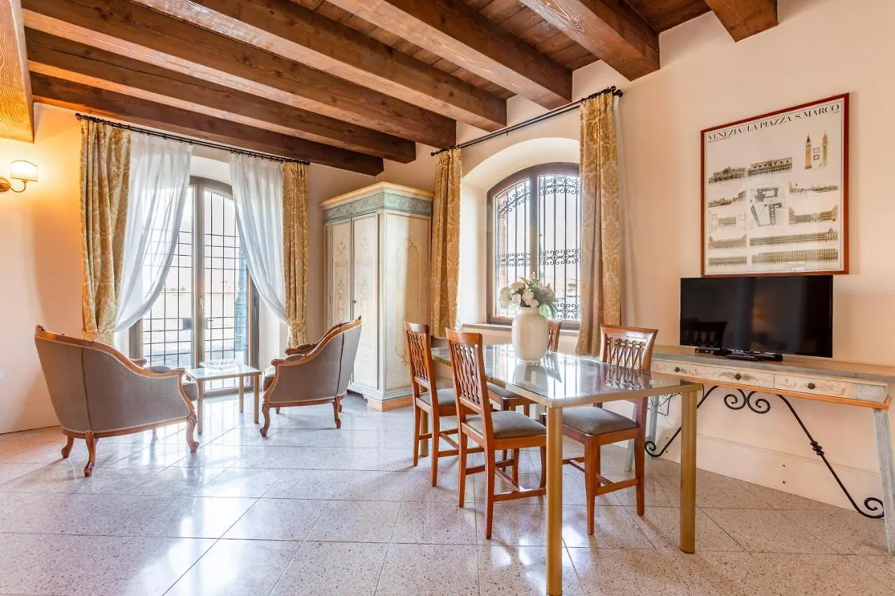 Molino Stucky Residence Burchio Suite Venice Apartment